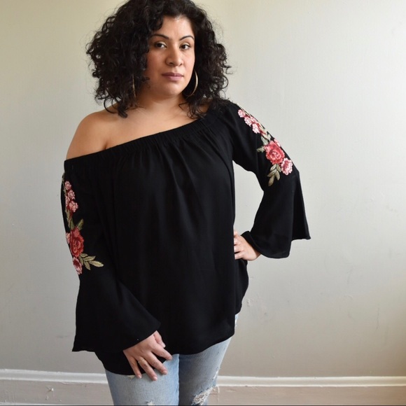 Soprano Tops - 3X Left! Embroidered Off The Shoulder Top